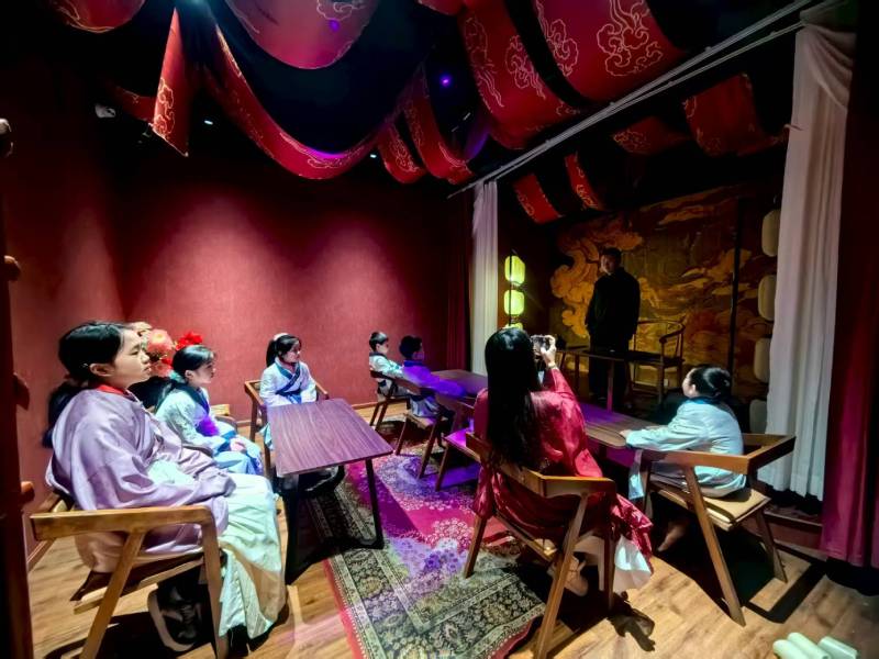 新巴尔虎左旗互动剧场策划